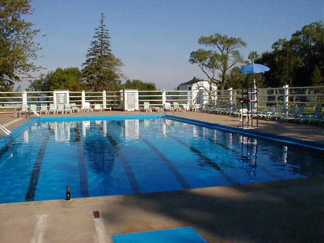 pool2.jpg